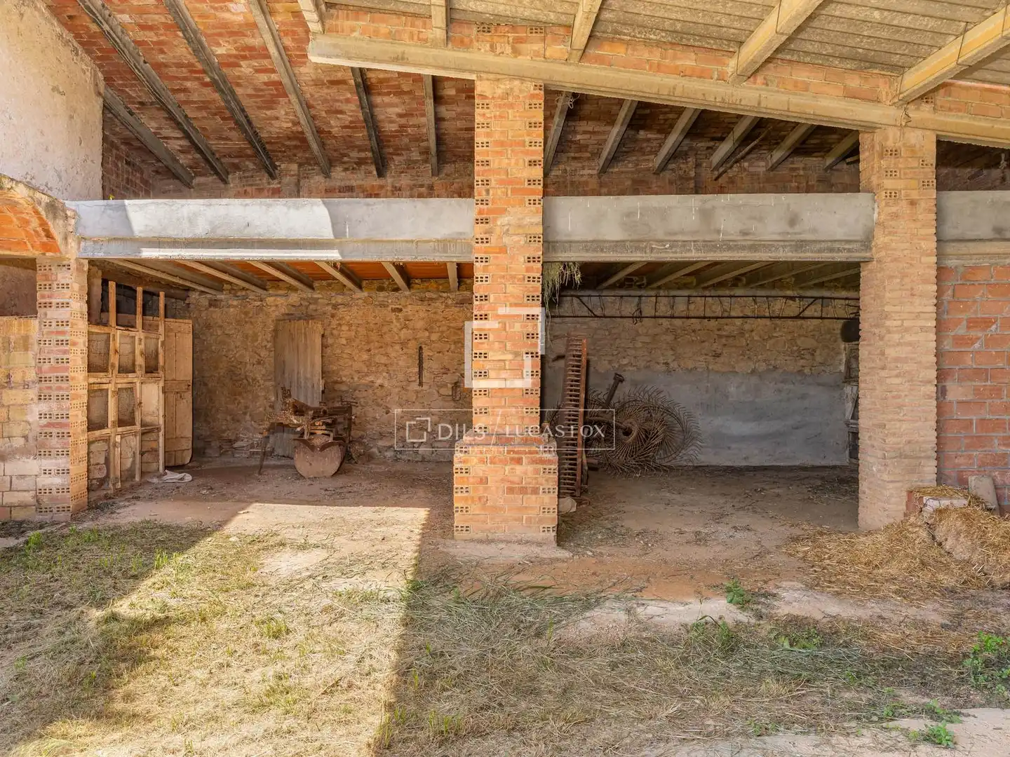 Casa rústica amb piscina en venda a Vilopriu, imagen 25