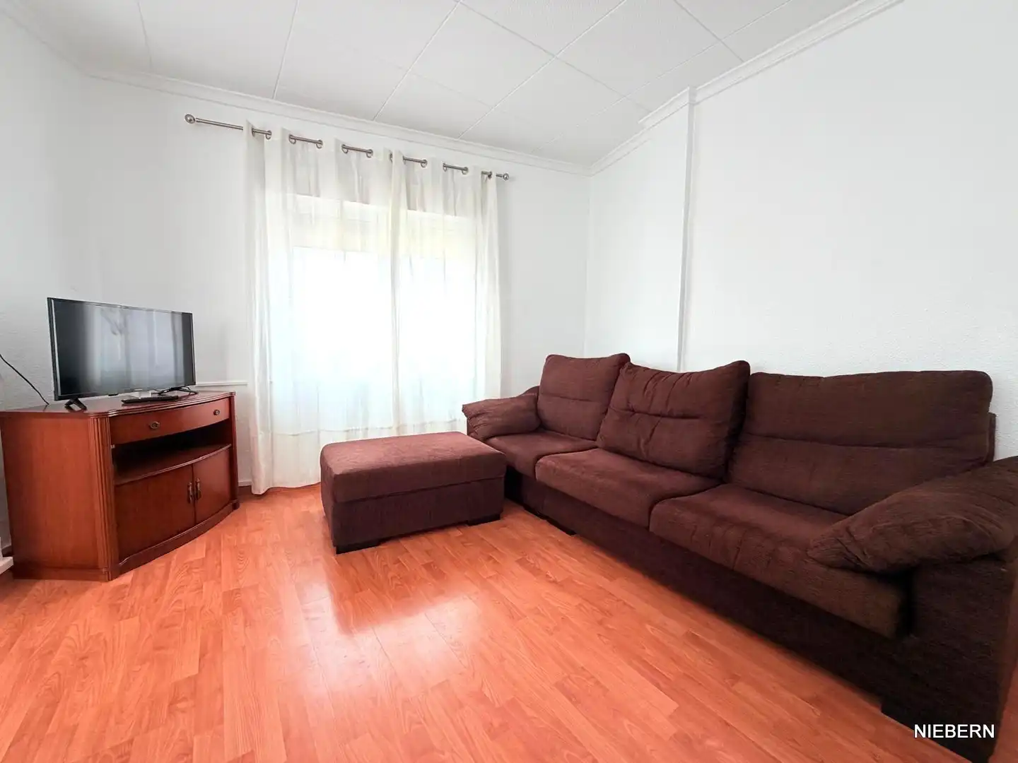 Sala d'estar de Pis de lloguer en Cartagena amb Aire condicionat, Parquet i Moblat