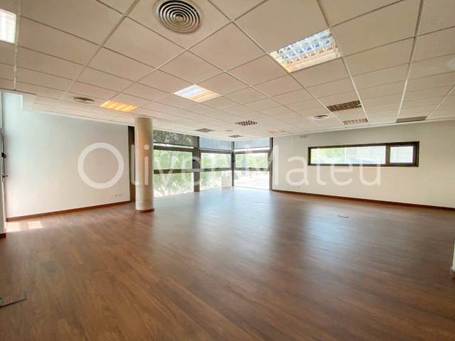 Oficina en Alquiler en Carrer de Jesús, 38 en Bons Aires