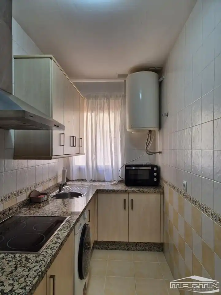 Küche von Wohnung zur Miete in Lucena mit Klimaanlage, Abstellraum und Möbliert