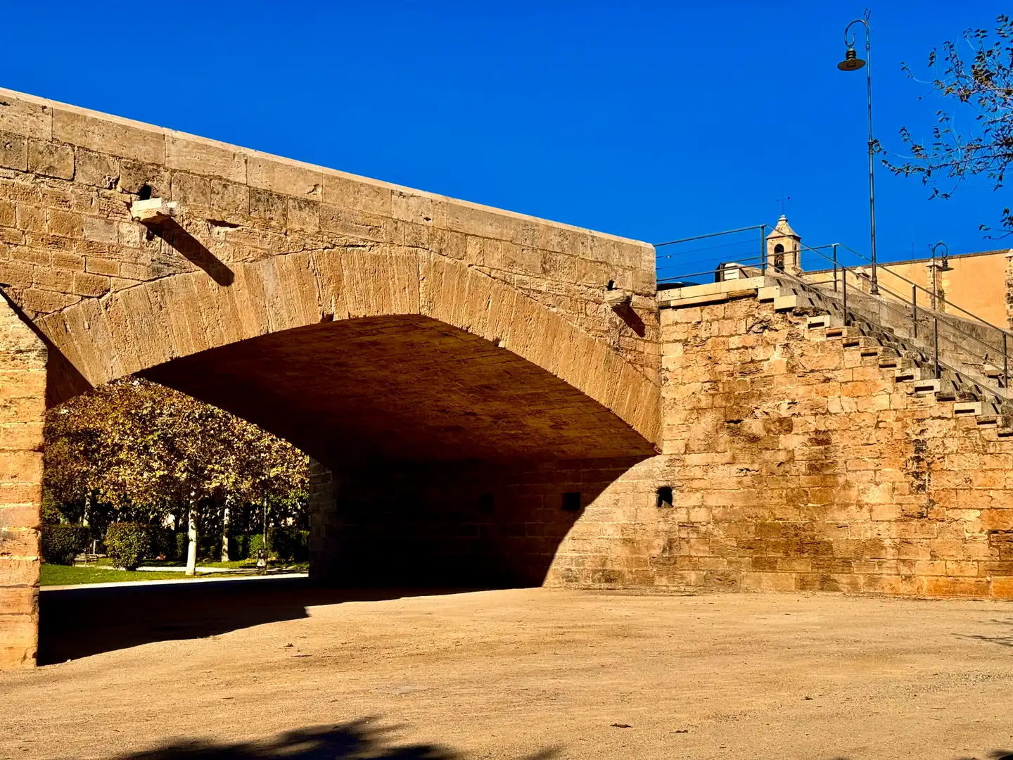 Vista exterior de Edificio en venta en Valencia