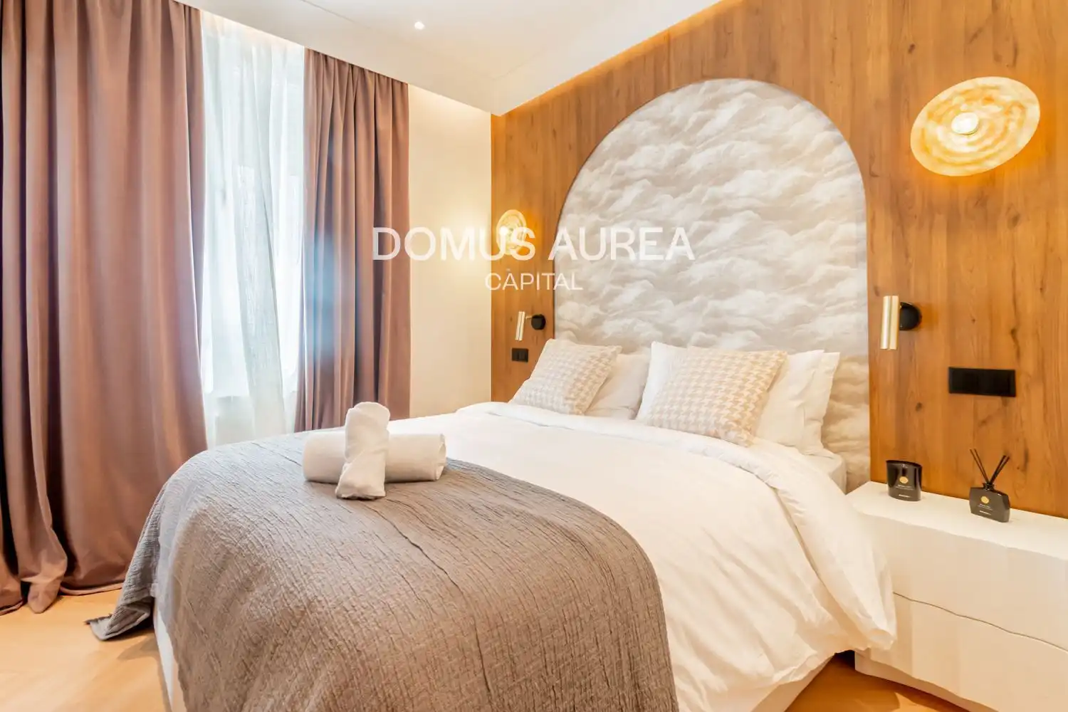 Bedroom of Attic for rent in Madrid  with Air Conditioner, Heating and Parquet flooring