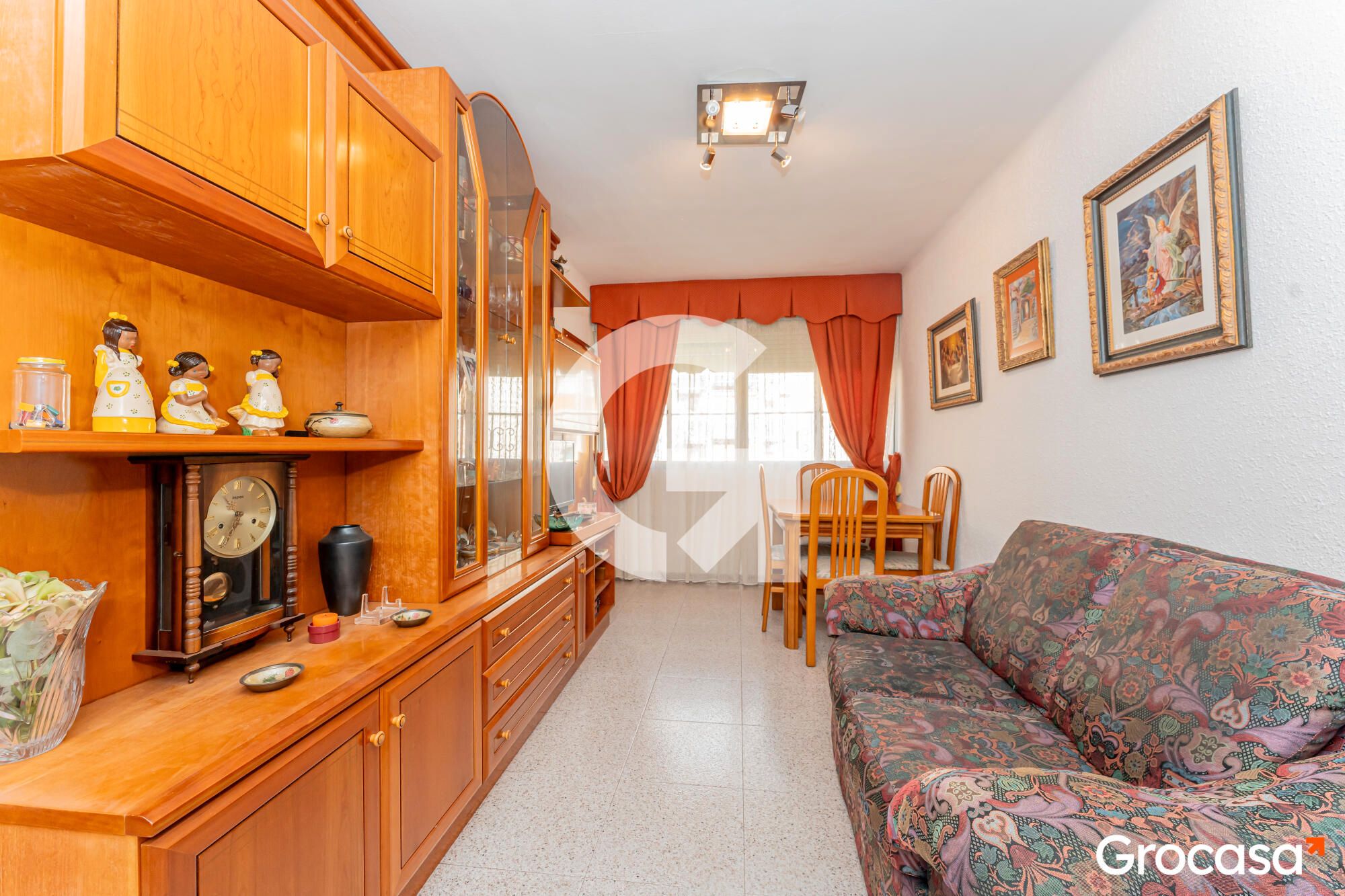 Living room of Flat for sale in Cornellà de Llobregat  with Furnished, Oven and Washing machine