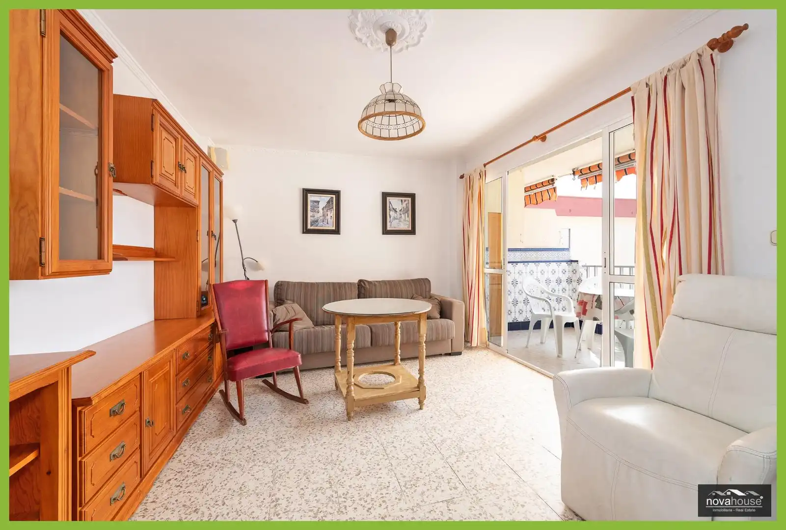 Living room of Flat for sale in Rincón de la Victoria  with Air Conditioner, Terrace and Alarm