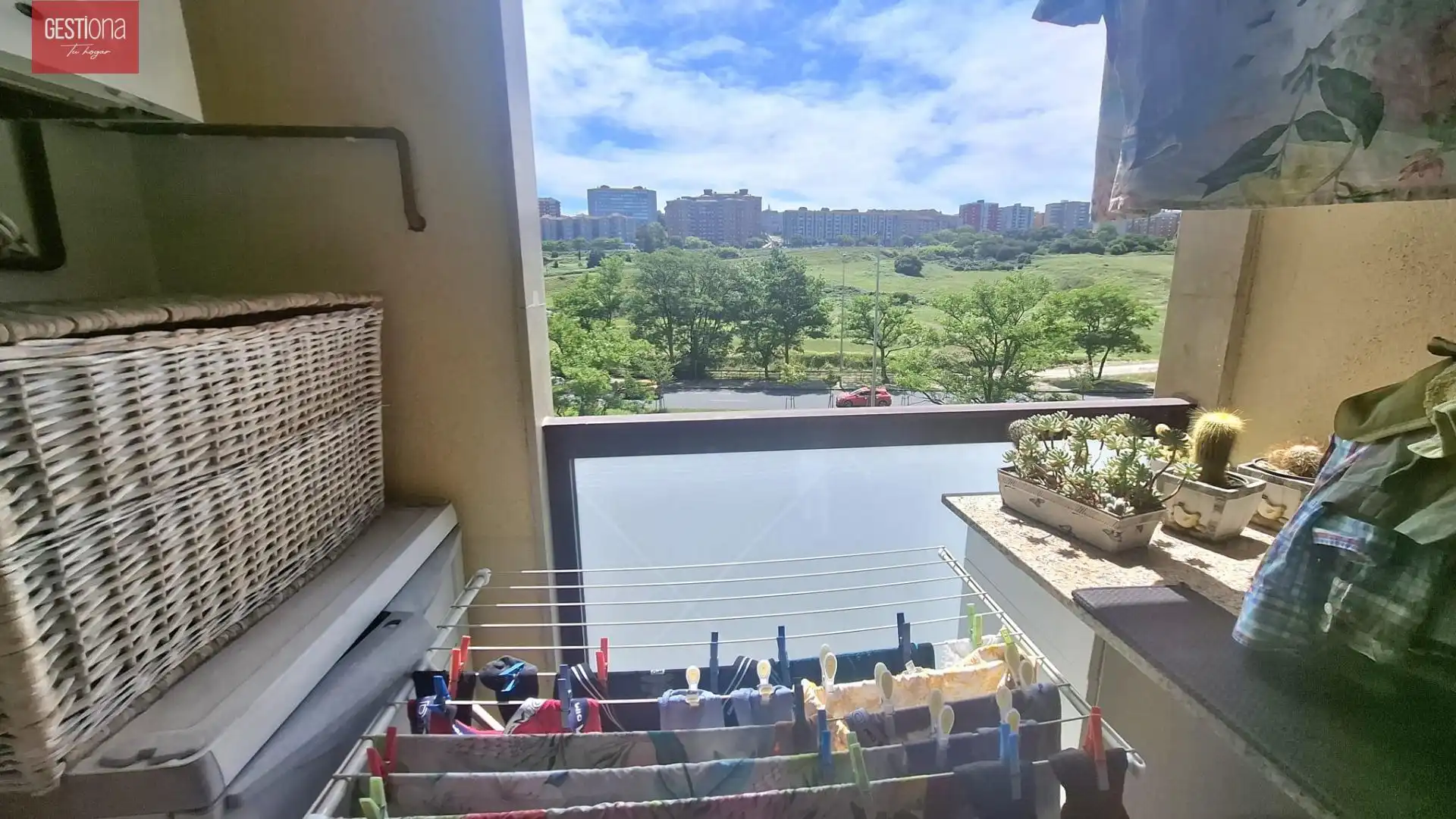 Terrassa de Pis en venda en Santander amb Calefacció i Piscina comunitària