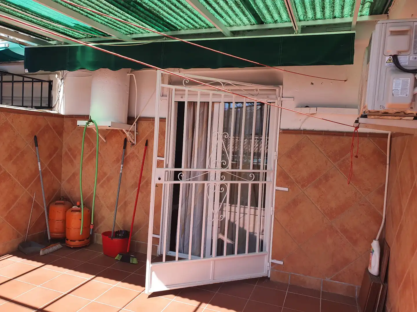 Ático de alquiler en Granada con Aire acondicionado, Terraza y Amueblado