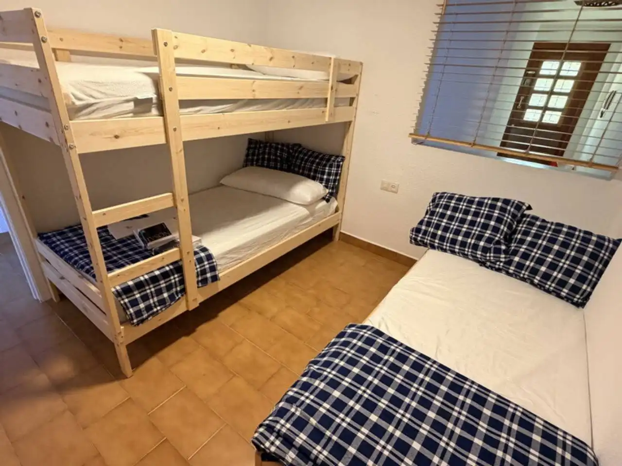 Bedroom of Apartments for rent in Almuñécar  with Terrace, Storage room and Furnished