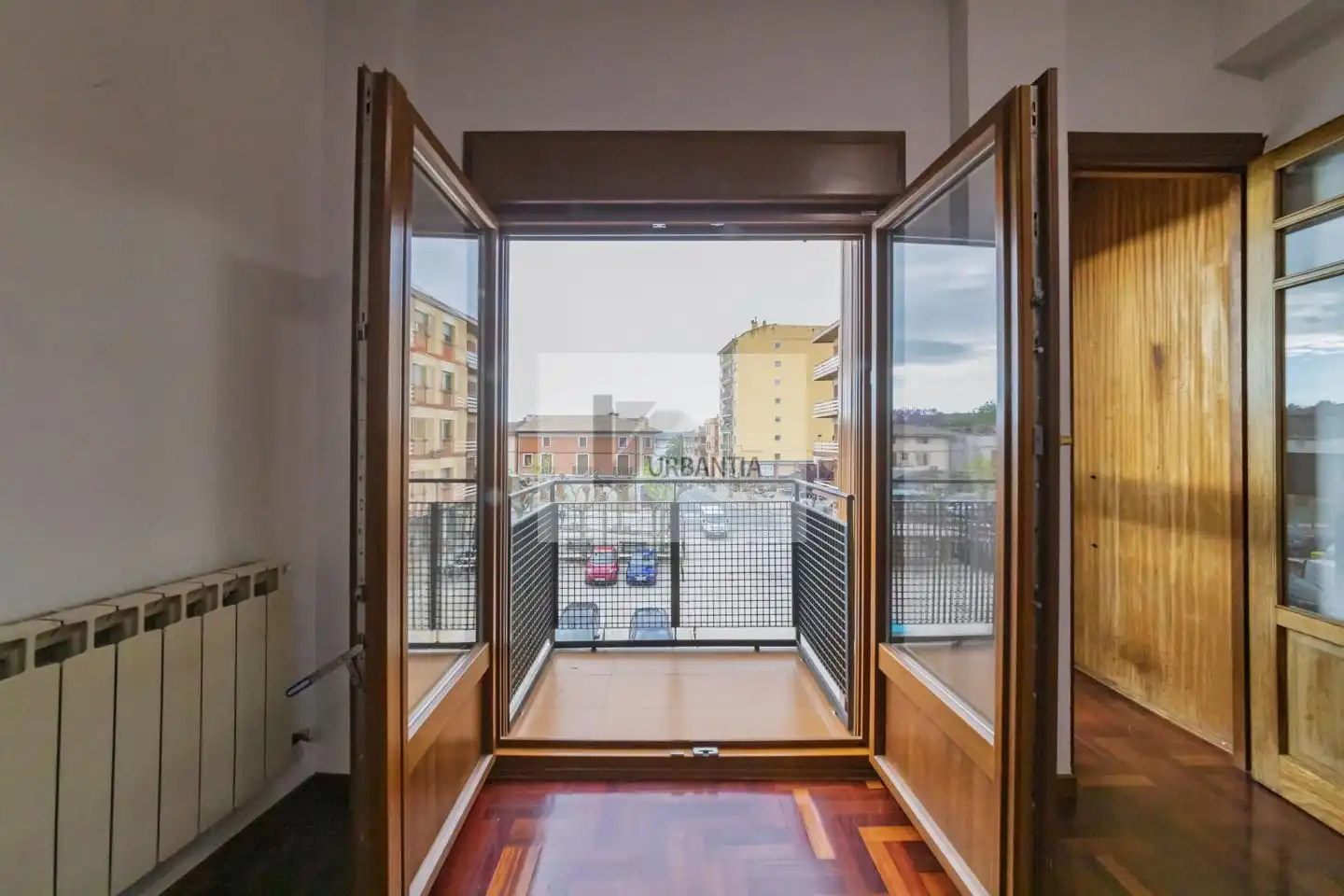 Terrassa de Pis en venda en Los Arcos amb Calefacció, Parquet i Balcó