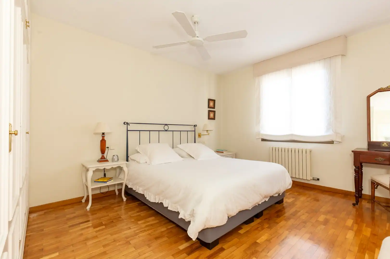 Casa adosada en venta en MIQUEL REVERTER, Centre