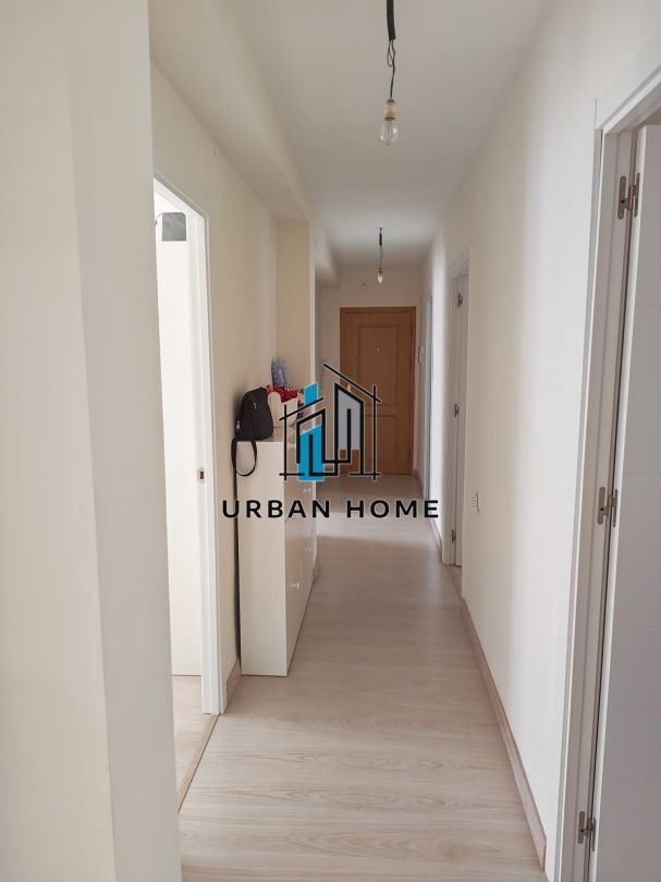 Pis en venda en León Capital  amb Calefacció, Traster i Moblat