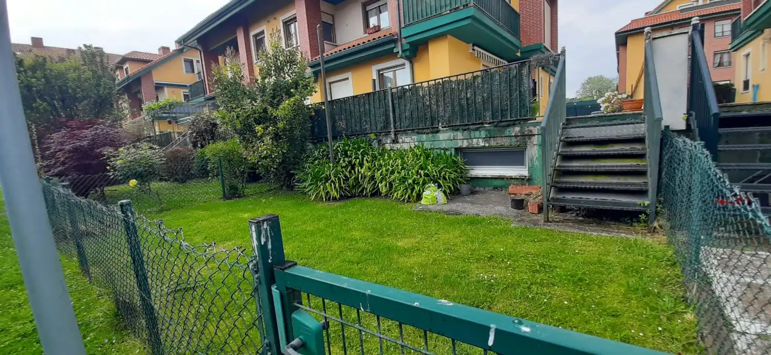 Exterior view of Ground floor for sale in Bárcena de Cicero  with Heating, Terrace and Storage room