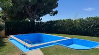 Swimming pool of House or chalet for sale in Utrera  with Private garden, Terrace and Swimming Pool