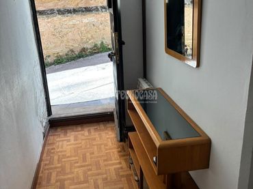Casa aparellada en venda a Cifuentes