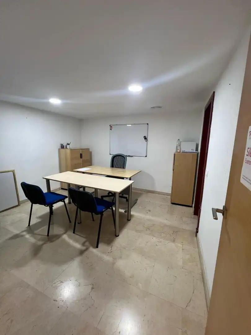 Local comercial en venda a Centro, imagen 4