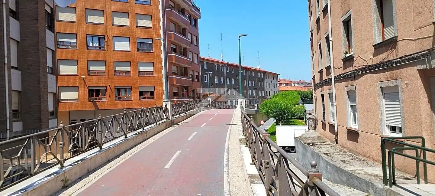 Vista exterior de Trastero en venta en Barakaldo 