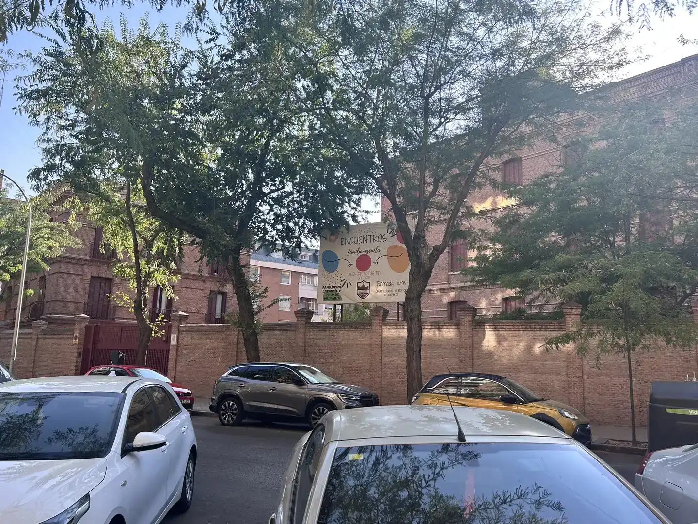 Vista exterior de Pis en venda en  Madrid Capital amb Aire condicionat i Balcó