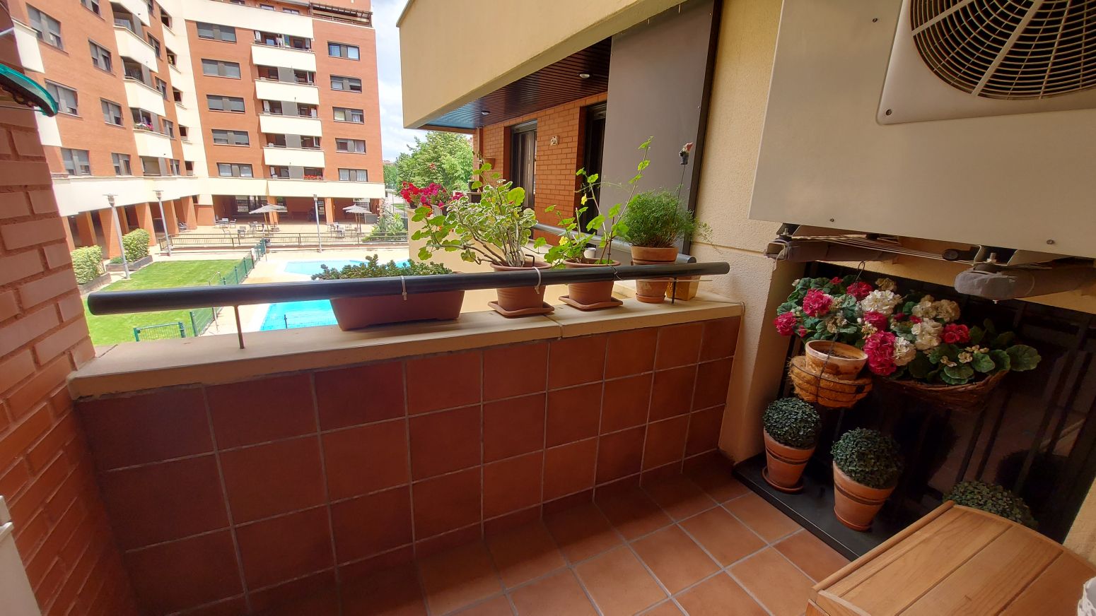 Balcony of Flat for sale in  Logroño  with Air Conditioner, Heating and Private garden