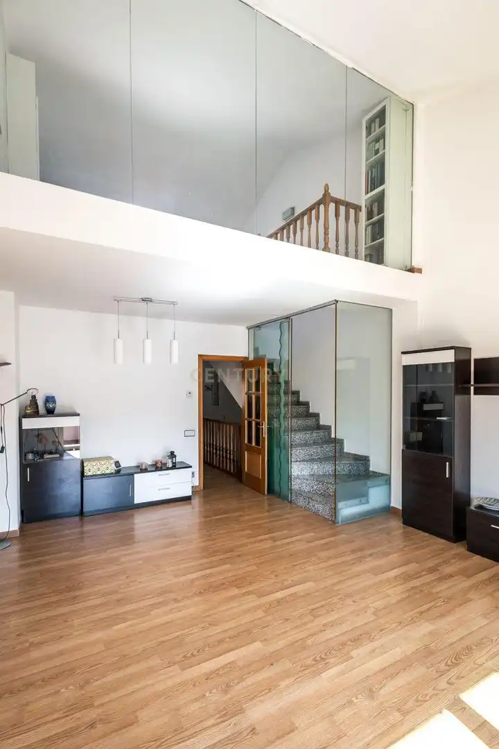 Apartament en venda en Sant Vicenç Dels Horts amb Aire condicionat i Balcó