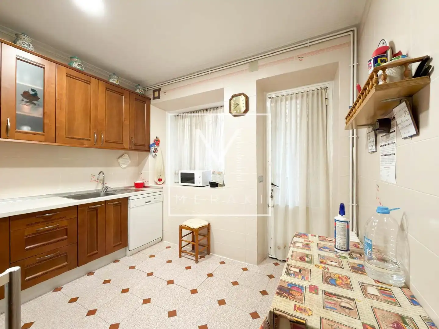 Cuina de Casa o xalet en venda en Albacete amb Calefacció, Jardí privat i Terrassa