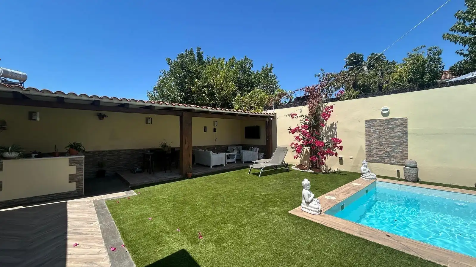 Terrace of Houses for rent in Jerez de la Frontera  with Air Conditioner, Private garden and Storage room