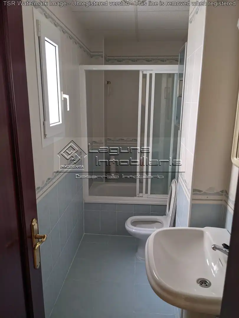 Baño de Piso en venta en Cádiz