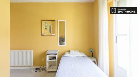 Foto 2 de Habitación en Apóstol Santiago, Madrid Capital