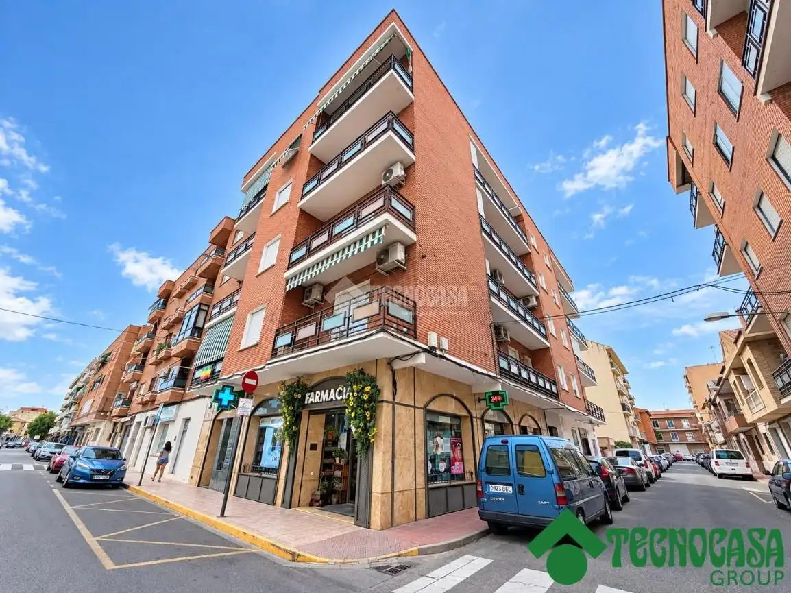 Piso con jardín en venta en Torrijos
