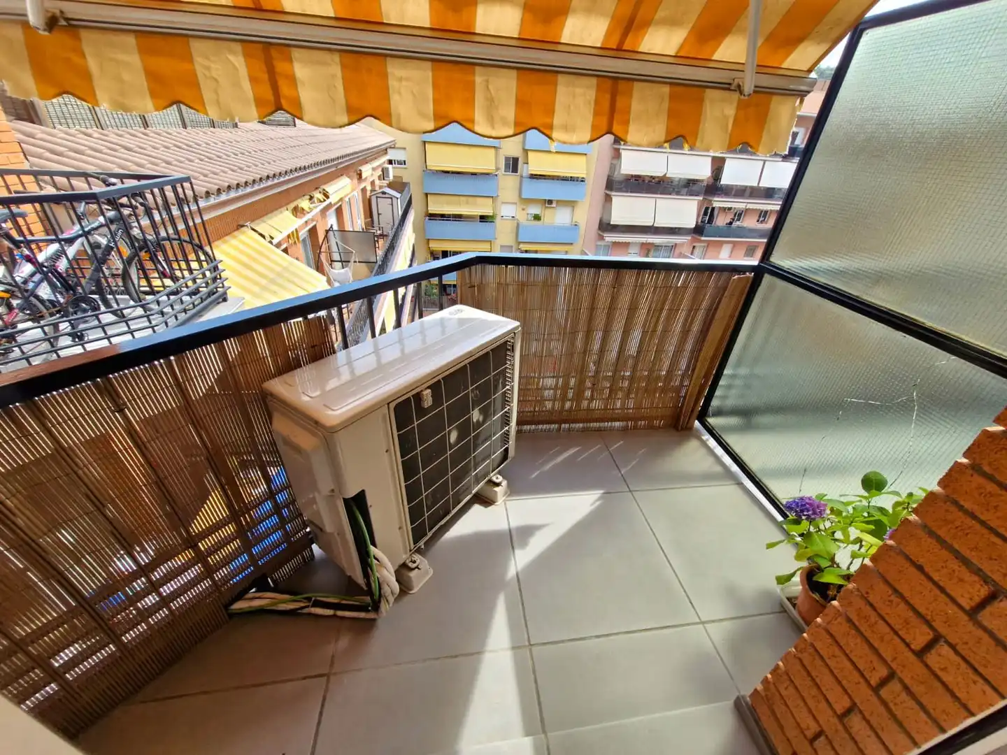 Terraza de Piso en venta en Molins de Rei con Aire acondicionado, Calefacción y Parquet