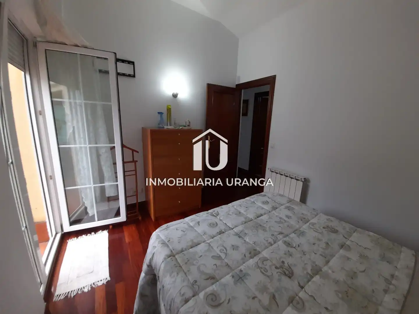 Habitación de Piso en venta en Castro-Urdiales con Calefacción, Terraza y Trastero
