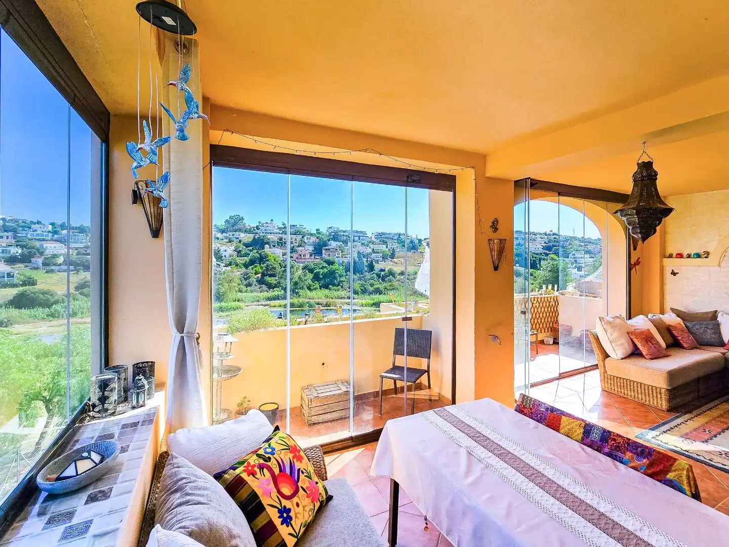 Habitación de Piso en venta en Estepona con Aire acondicionado, Terraza y Balcón