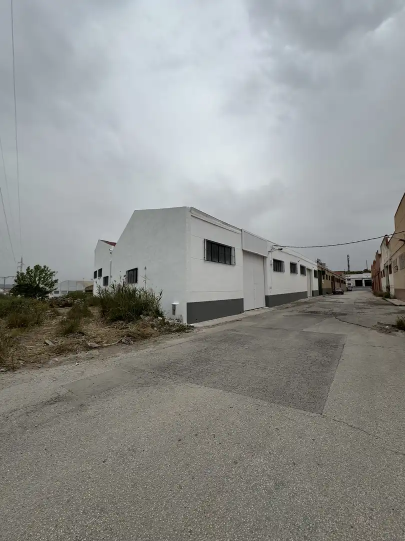Vista exterior de Local de alquiler en Murcia