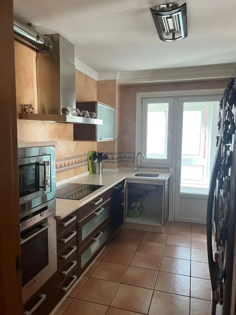 Küche von Wohnungen zur Miete in Noia mit Heizung, Möbliert und Balkon