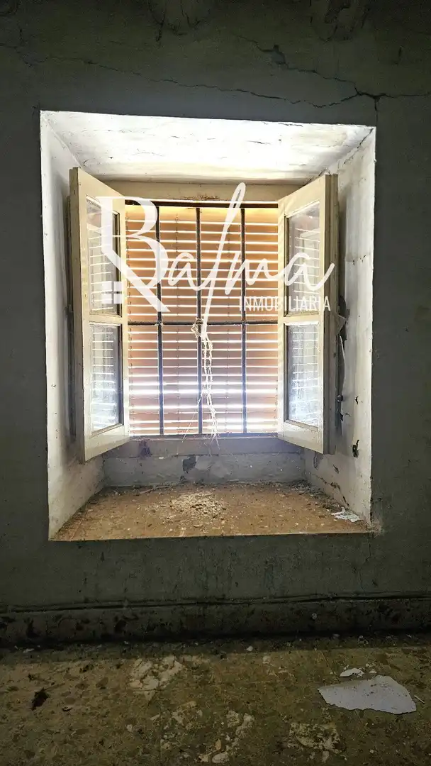 Casa adosada en venta en Alfarnate