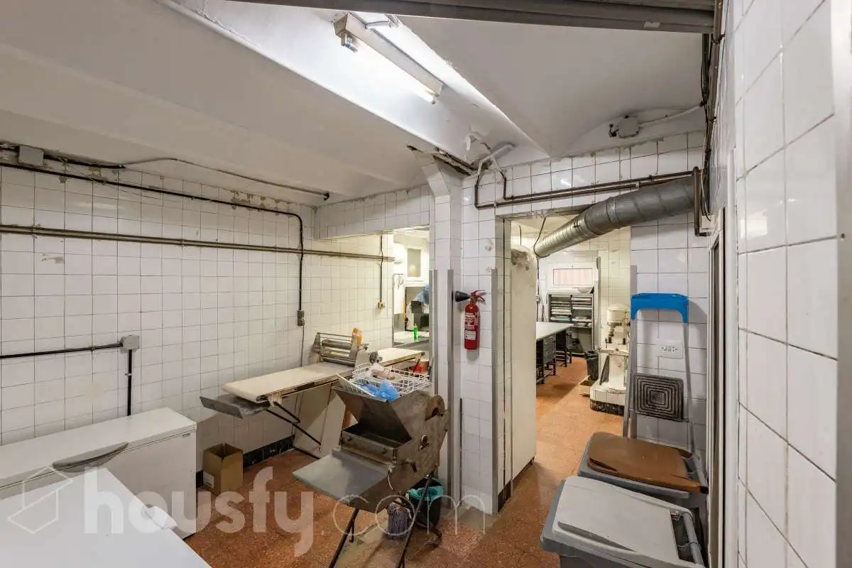 Kitchen of Commercial properties for sale in Barcelona  with Air Conditioner and Furnished