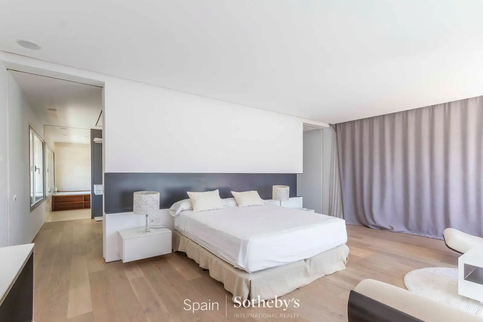 Habitación de Casa o chalet en venta en Madrid con Aire acondicionado, Calefacción y Jardín privado