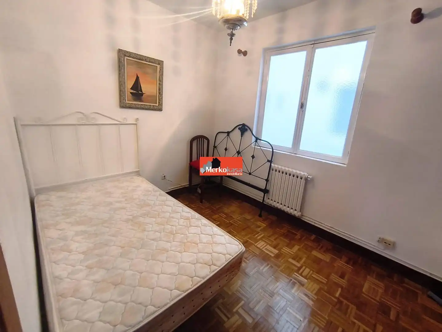 Schlafzimmer von Wohnung zur Miete in Lugo mit Heizung und Möbliert