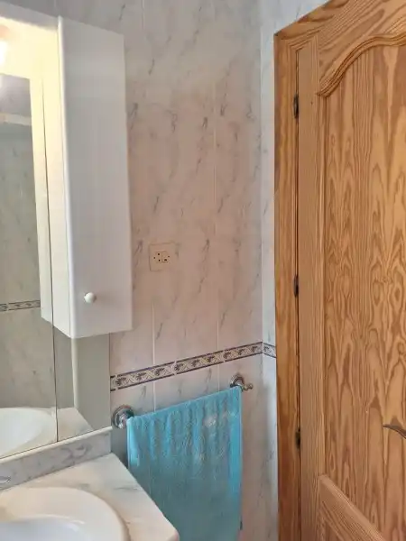Badezimmer von Wohnung zur Miete in Motril mit Terrasse, Möbliert und Fernseher