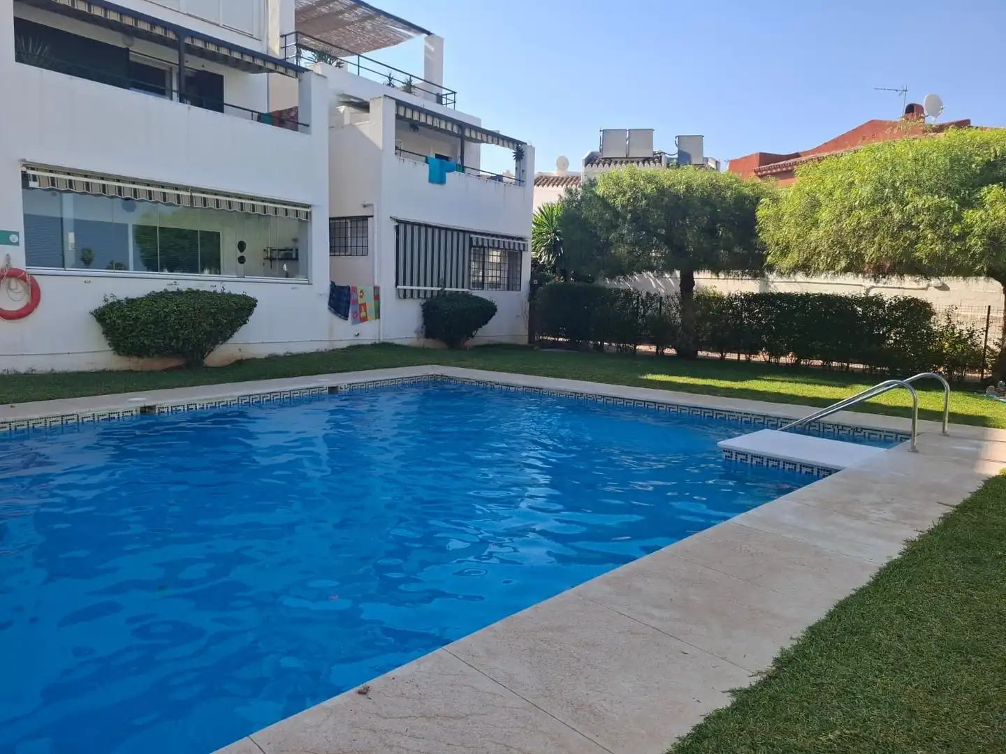 Schwimmbecken von Wohnungen zur Miete in Torremolinos mit Terrasse, Abstellraum und Möbliert