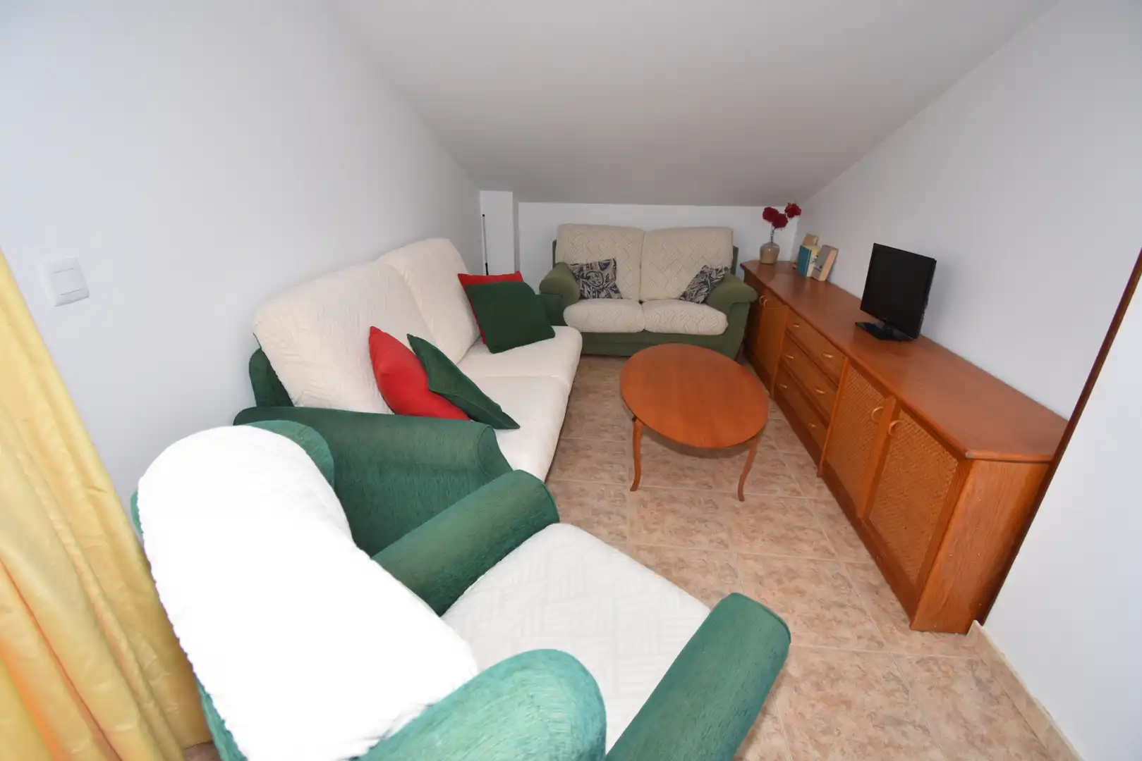 Sala de estar de Ático en venta en Noja con Calefacción, Terraza y Amueblado