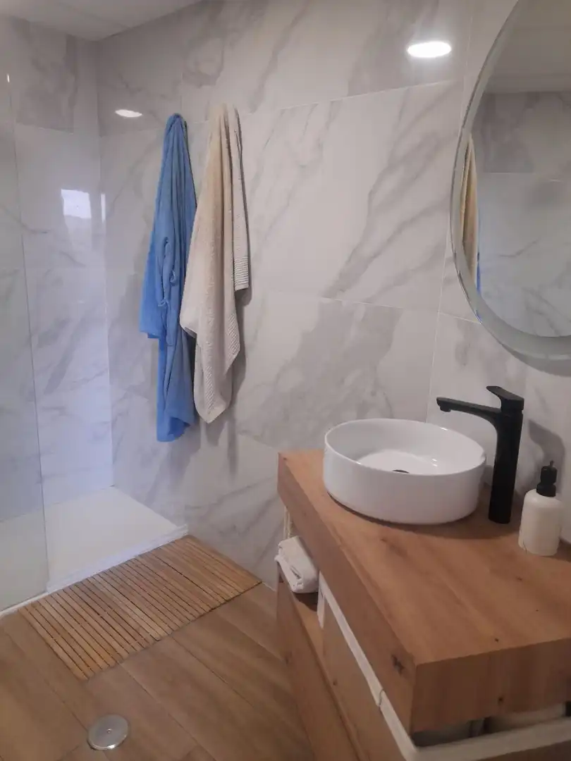 Bany de Apartament en venda en Albacete amb Aire condicionat, Calefacció i Terrassa