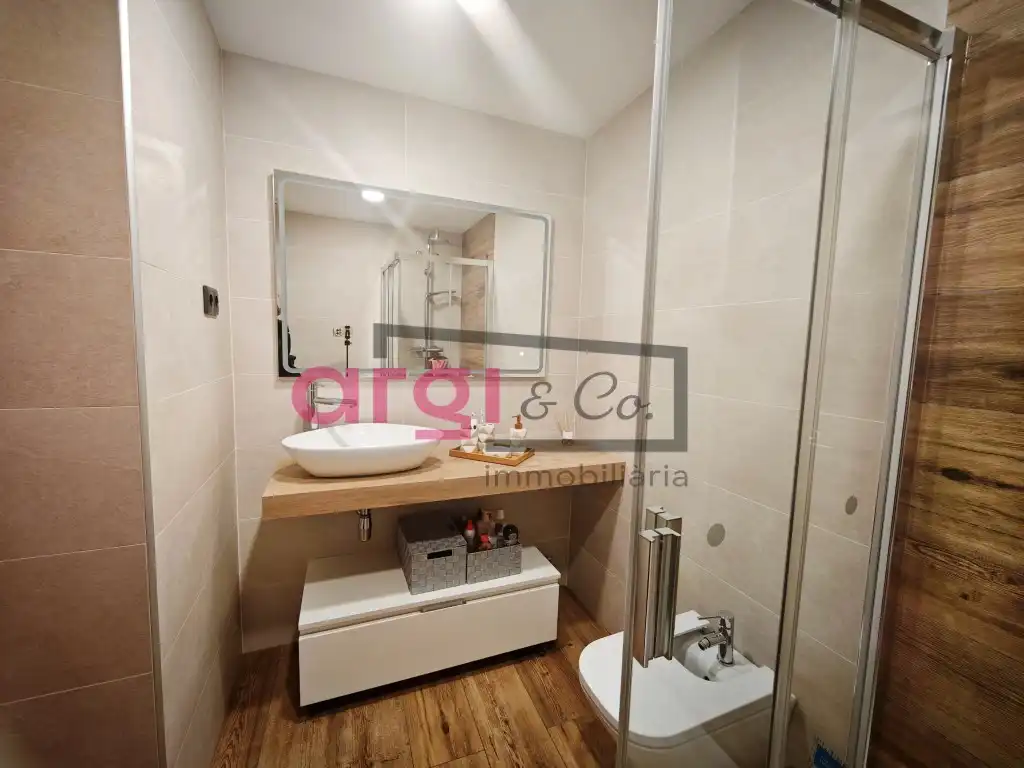 Baño de Ático en venta en Viladecans con Terraza y Balcón
