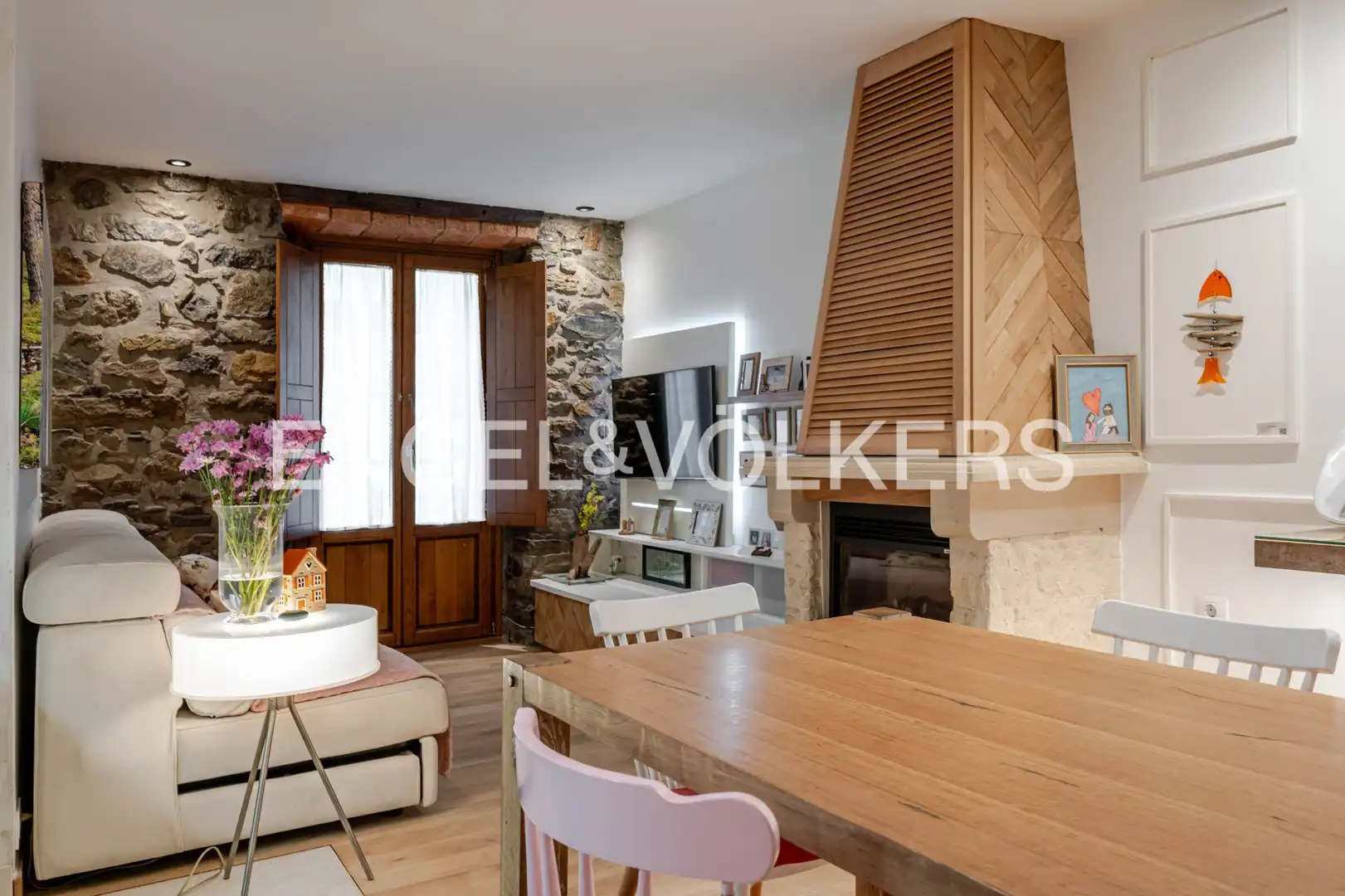 Sala de estar de Piso en venta en Hernani con Calefacción, Amueblado y Balcón