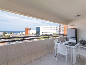 Apartament amb piscina en venda a Avenida DE ESPAÑA