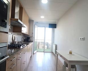 Cuina de Pis de lloguer en Blanes amb Calefacció, Terrassa i Moblat