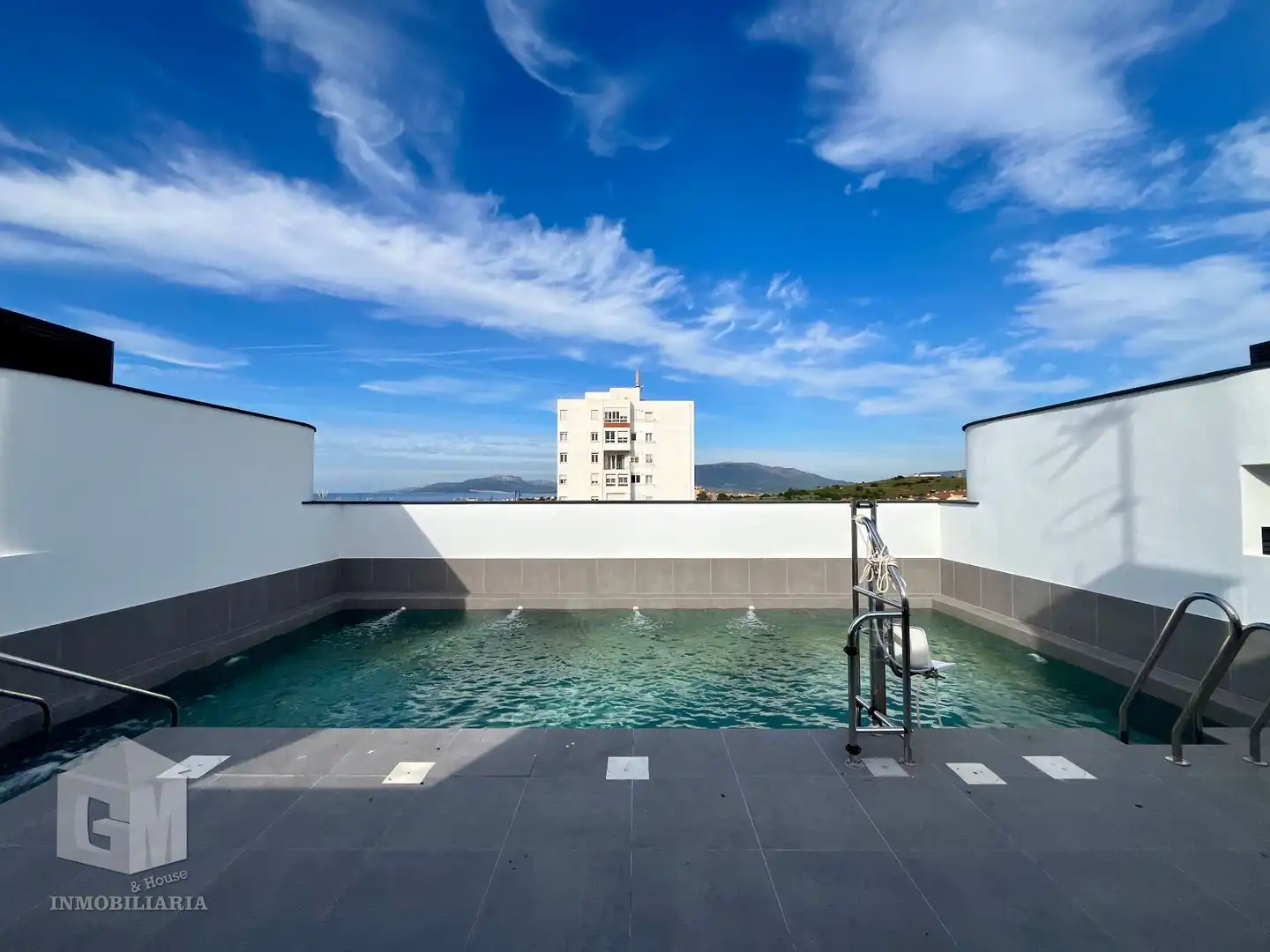 Swimming pool of Apartments for sale in Tarifa  with Air Conditioner, Heating and Storage room