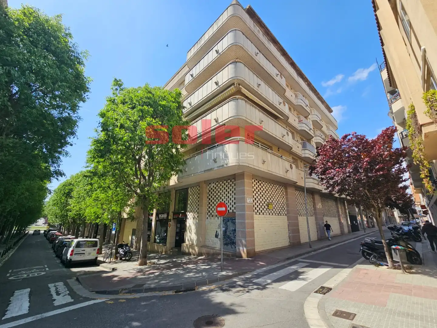 Außenansicht von Geschaftsraum zum Verkauf in Sant Cugat del Vallès