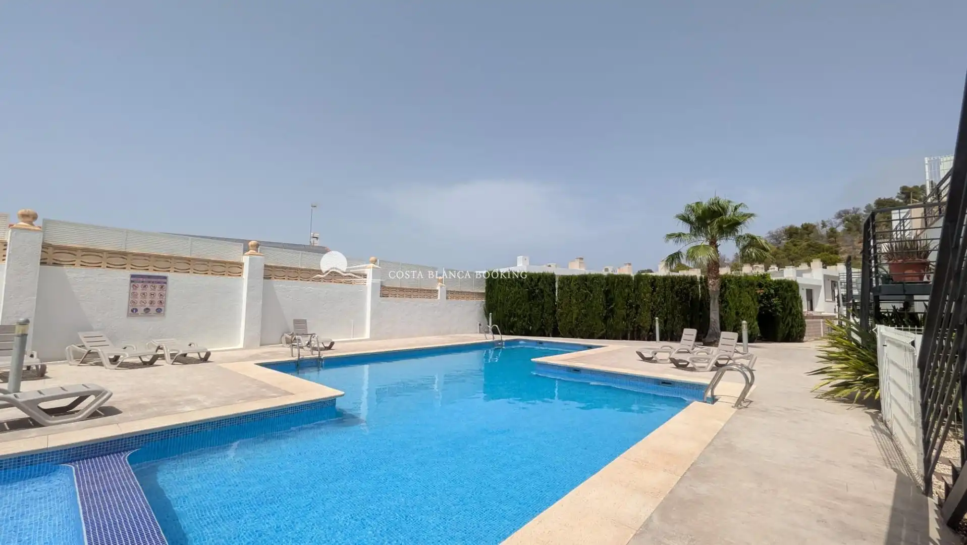 Piscina de Casa adosada en venda en L'Alfàs del Pi amb Piscina comunitària