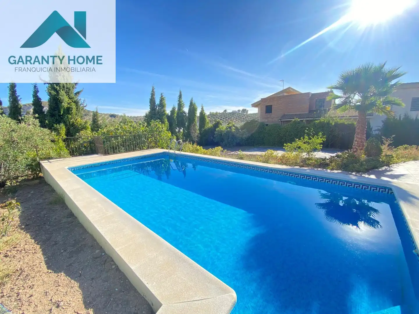 Vista exterior de Casa o chalet en venta en Fuensanta de Martos con Jardín privado, Trastero y Piscina