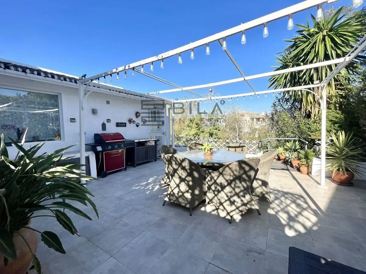 Chalet con piscina en venta en Cerros del Aguila, imagen 4