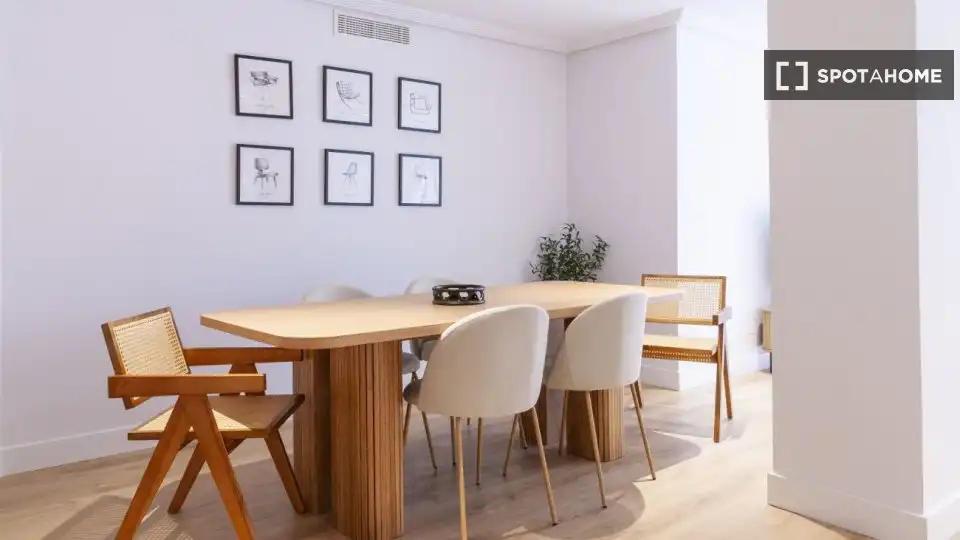 Piso con terraza en alquiler en Chamartín, imagen 3